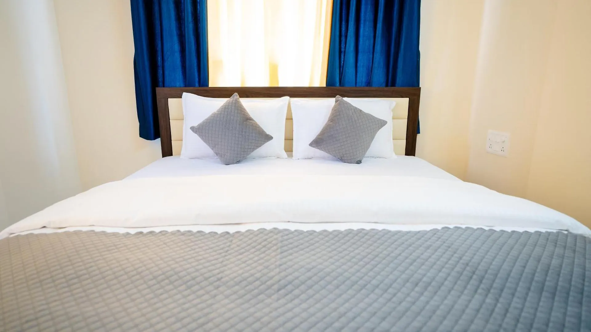 Elegance Serviced Apartment Mysore 0*,  India